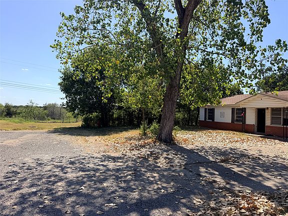 4th image of 313 Lawndale St