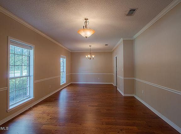 3rd image of 84584 Diamondhead Dr N