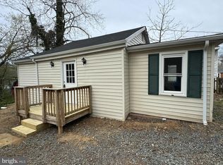 243 Cambridge St, Fredericksburg, VA 22405