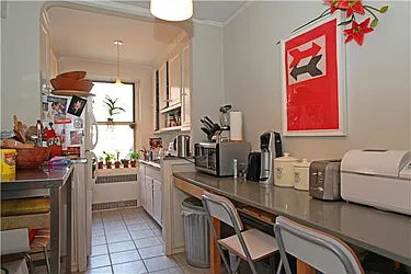 Rented by Metropolitan Res. Partners