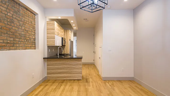 Rented by Nooklyn NYC LLC | media 9