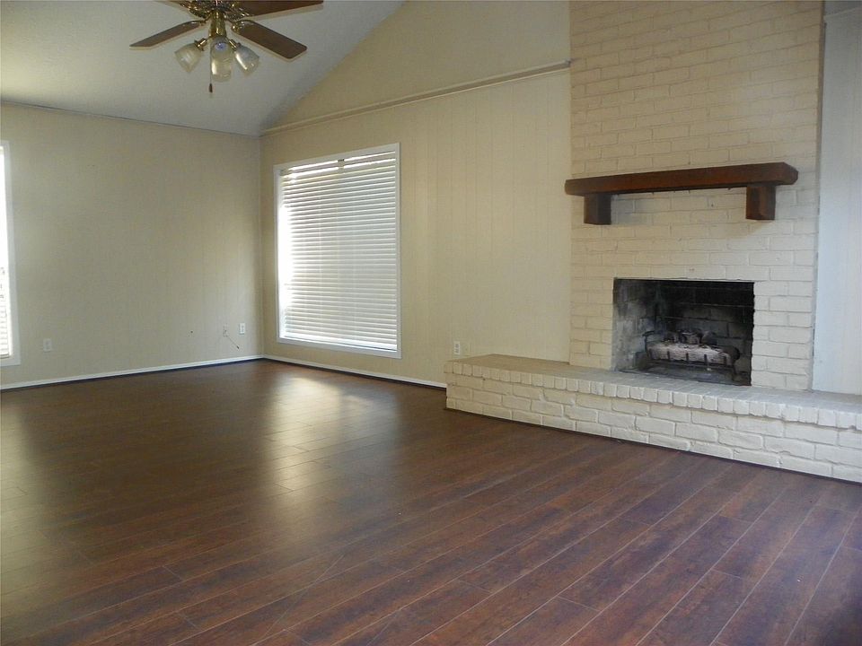 1st image of 3450 Dawnwood Dr