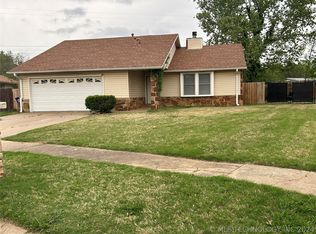 1625 N 26th Pl, Broken Arrow, OK 74014