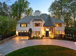 6936 Carmichael Ave, Bethesda, MD 20817