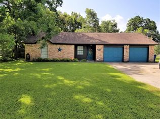 1012 8th St, Sweeny, TX 77480