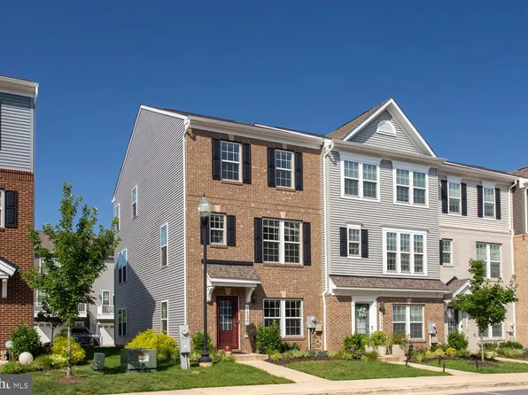 7120 Firwood Ln #705, Landover, MD 20785