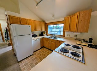 64 S Main St #A, Stowe, VT 05672