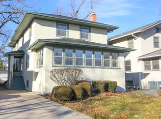 735 N Ridgeland Ave, Oak Park, IL 60302