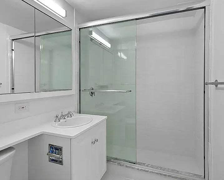 215 E 68th St #23I — Photo 10