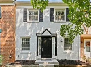 14878 Lambeth Sq, Centreville, VA 20120