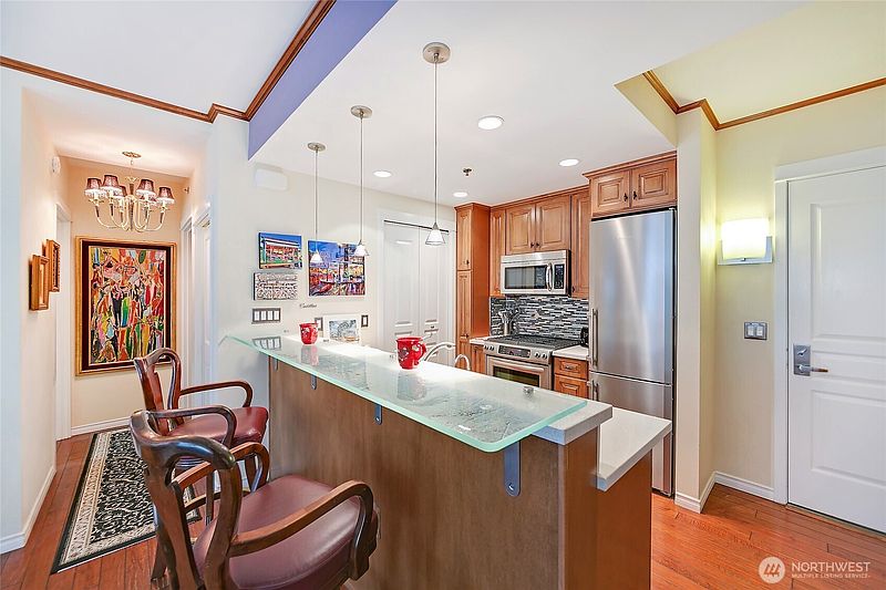 3rd image of 2801 1st Avenue #208
