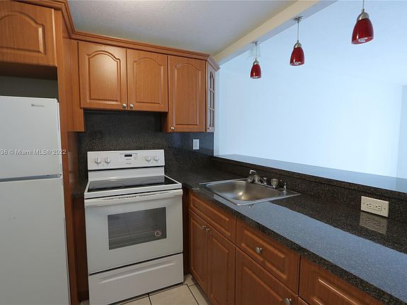 3rd image of 801 NW 47th Ave APT 509W
