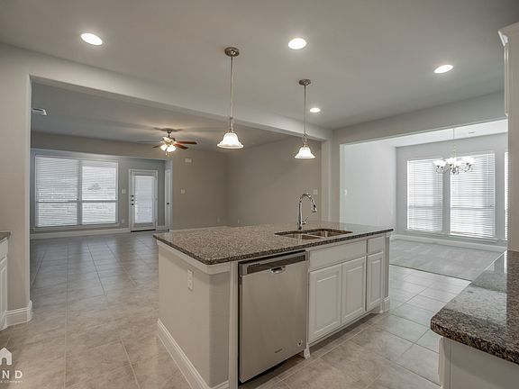 5th image of 133 Knight Of Realm Blvd