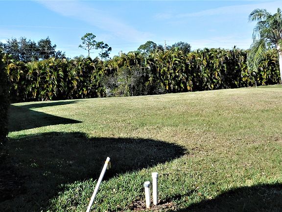 3rd image of 444 SW Fairway Vis