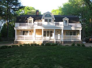 220 Dix Hills Rd, Dix Hills, NY 11746