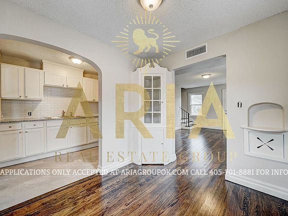 4th image of 2136-2138 NW 29th St #2B-1BA-858SQFT
