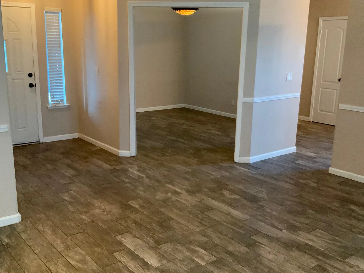10691 N Meridian Ave — Photo 4
