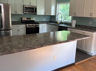 294 Hedgerow Dr, Shelburne, VT 05482