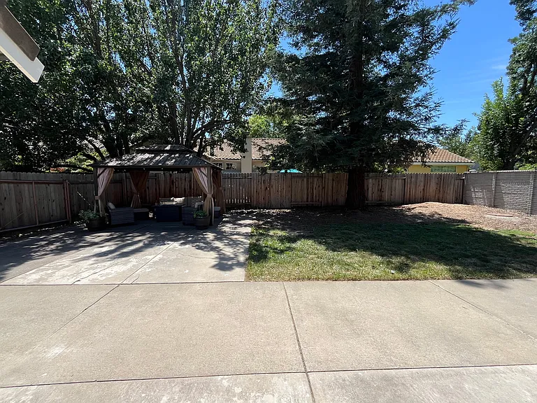 9322 Laguna Pointe Way — Photo 21