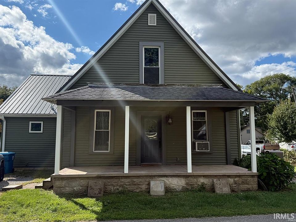 1st image of 402 S Half St