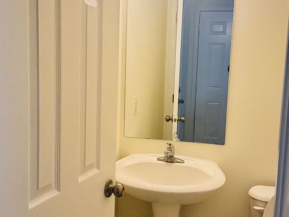3rd image of 1069 Marconi Ave