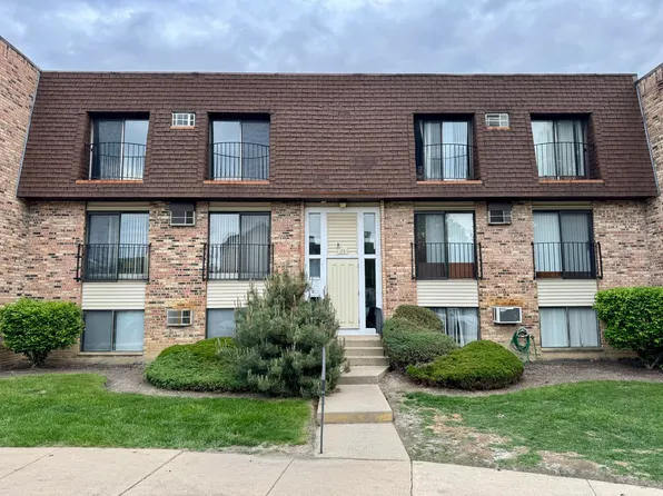 173 N Waters Edge Dr APT 101, Glendale Heights, IL 60139