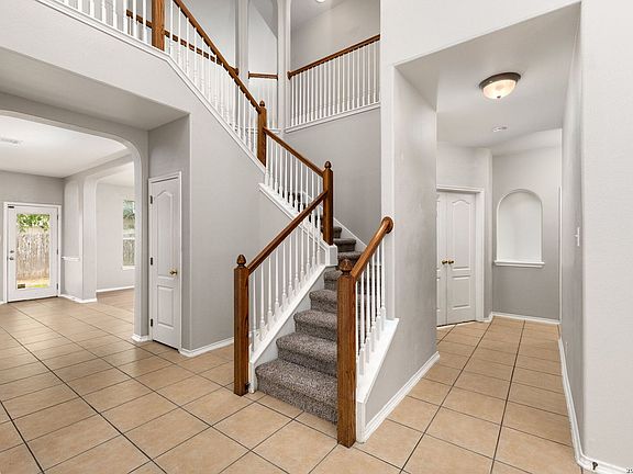 4th image of 2505 Fullerton