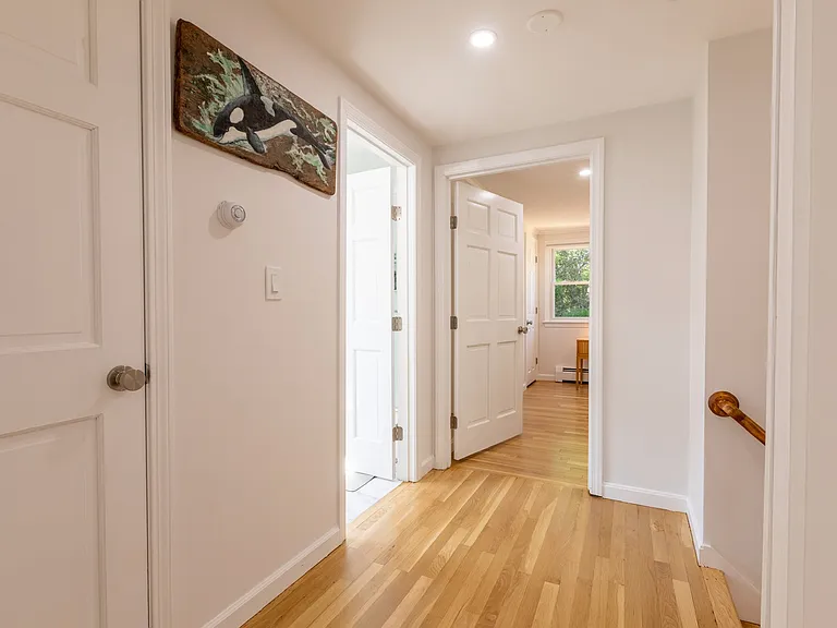549 S Orleans Rd — Photo 28