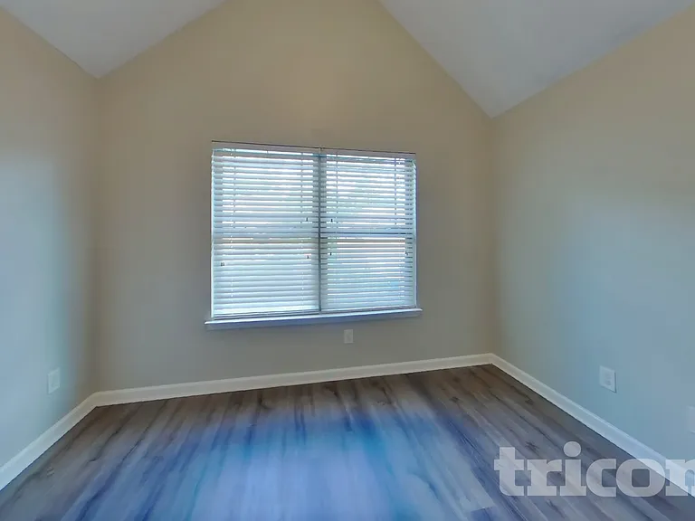 4025 Trimrose Ct — Photo 12
