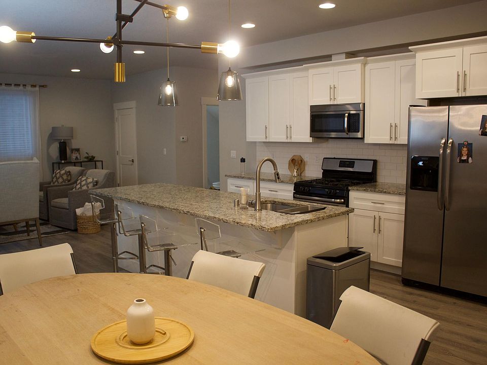 1st image of 3701 NE Minnehaha St #3701