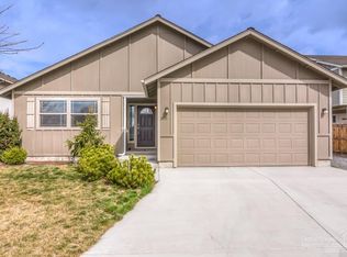 3011 SW Obsidian Ln, Redmond, OR 97756