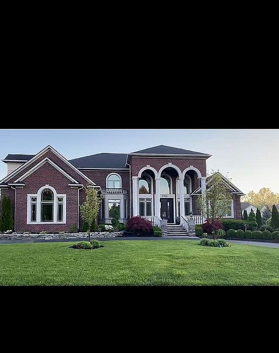 2nd image of 2554 Golf Crest Dr