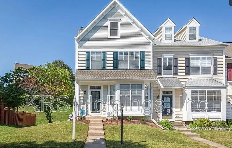 3 bed, 2.5 bath, 2207 sqft, $2,750 — Photo 1