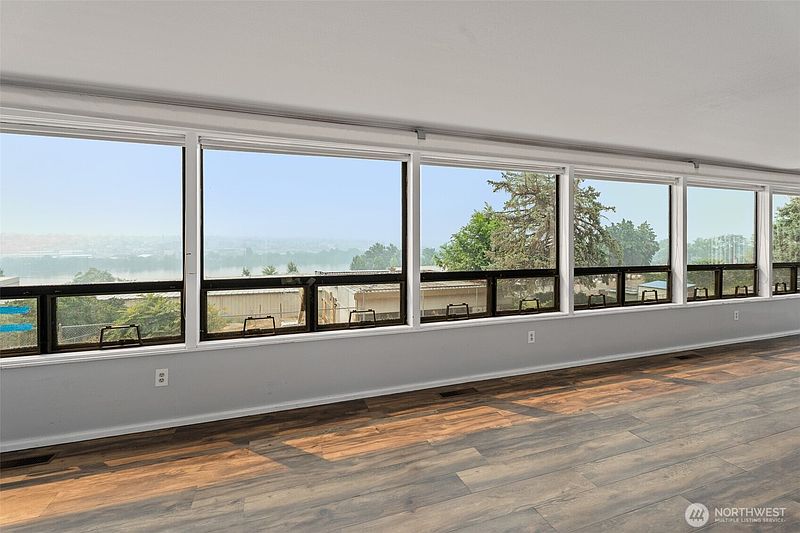 5th image of 1210 N Ashland Avenue