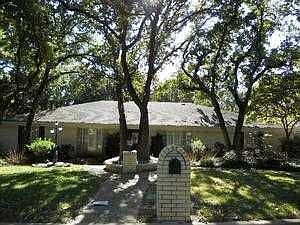 1st image of 1804 Woodridge Dr