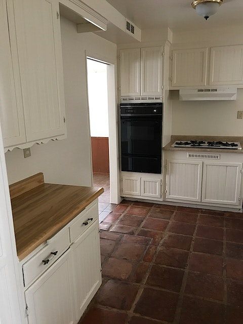 1st image of 1341 W Avenue H14