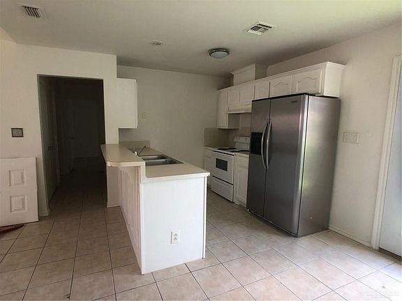5th image of 1711 German St #4