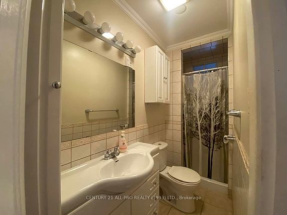 2nd image of 1-93 King St E #95