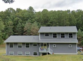 35 Garner Rd #35A, Averill Park, NY 12018