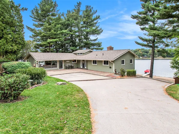 67664 Thunderbird Dr, Sturgis, MI 49091