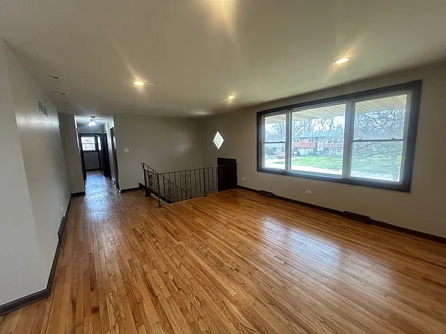 3600 Birchwood Dr — Photo 3