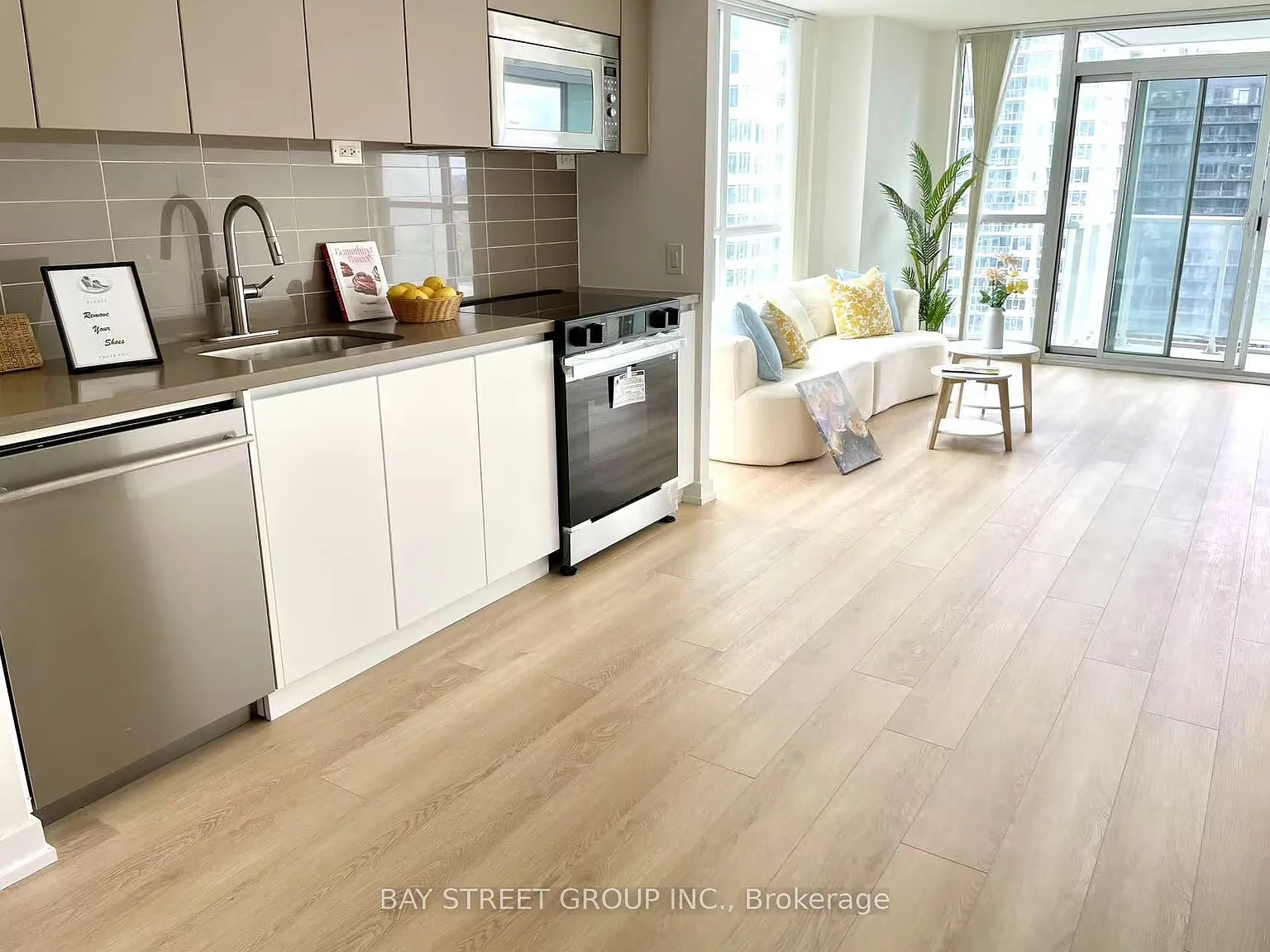 1 bed, $2,600 — Photo 3