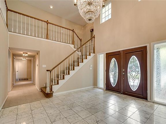 5th image of 7609 Westwind Dr