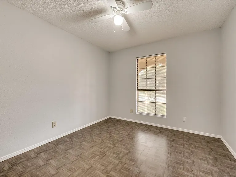 5209 Daytona Dr — Photo 6