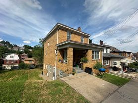 3013 Glendale Ave. Pittsburgh PA 15227, 2