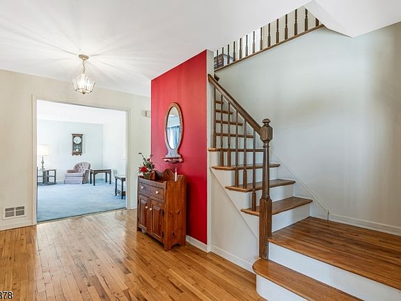 5th image of 4 Shurts Rd