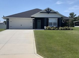 108 Bimini St NE, Lake Placid, FL 33852