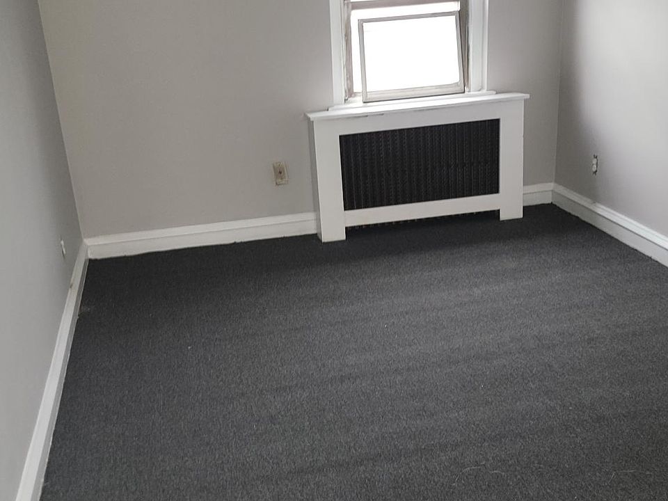 2nd image of 565 Kohn St Floor 2