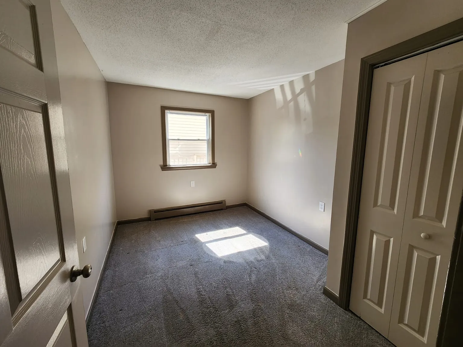2 bed, 850 sqft, $1,750 — Photo 4