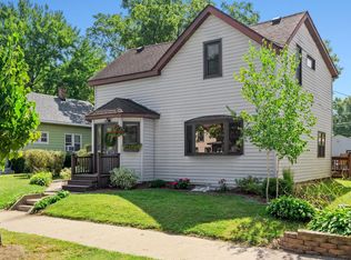 1612 Johnson St, La Crosse, WI 54601